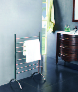 Barcelona free-standing plug-in towel warmer
