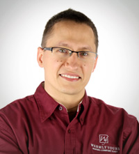 Maciek Niewiadomski, Logistics Manager